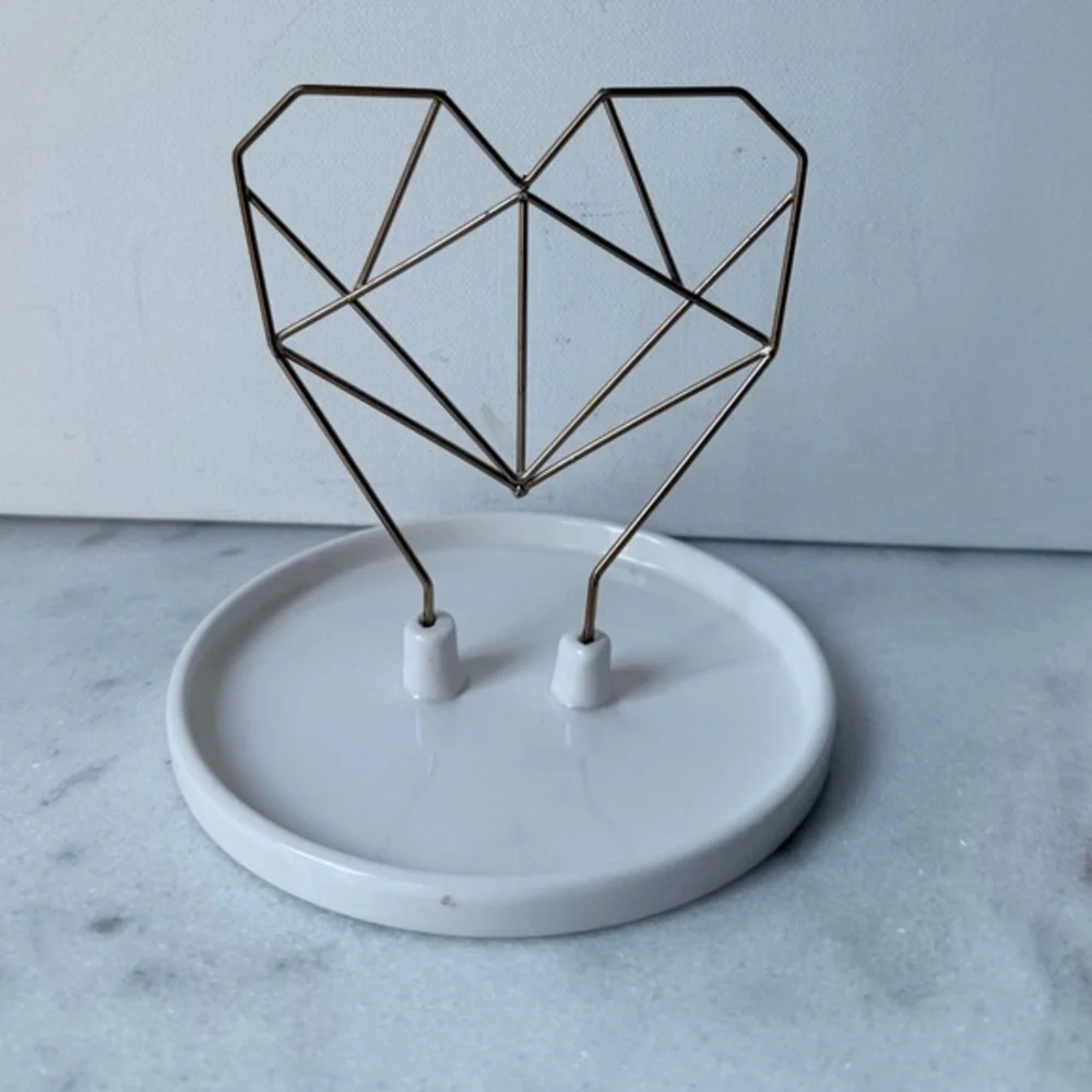 Geometric Gold Heart jewelry holder display organizer